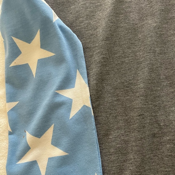 Lularoe Randy July 4th Tee - Picture 3 of 4